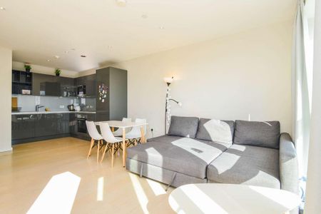 1 bedroom flat to rent - Photo 2