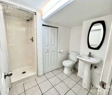 Furnished 6 Bed, 3 Bath, 2 Kitchens - Minutes from University of Wi... - Photo 1