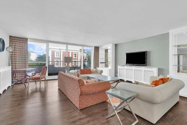 Pier House, Cheyne Walk, London, SW3 - Photo 1