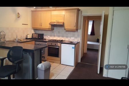 1 bedroom flat to rent - Photo 5