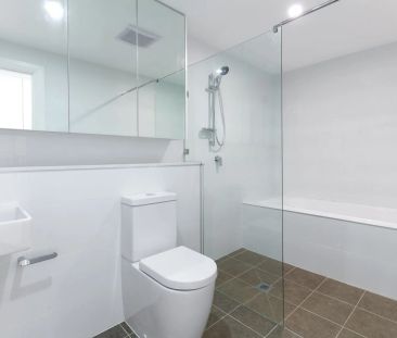 Impressive One Bedroom Executive Living - Photo 4