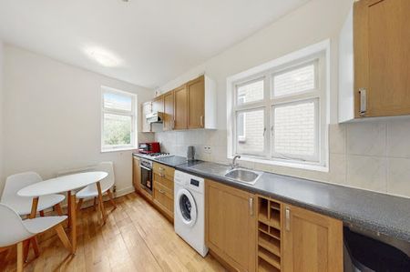 Highview Road, W13 - Photo 4