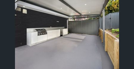 Modern Family Living With Endless Possibilities - Photo 5