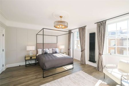 EXCLUSIVELY MANAGED BY SAVILLS. PET FRIENDLY. HMO APPROVED. Stunning three-bedroom apartment to rent in Connaught Street, Hyde Park W2 - Photo 5