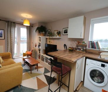 2 bedroom flat to rent - Photo 3