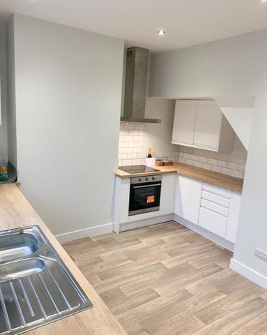 2 bedroom terraced house to rent - Photo 5