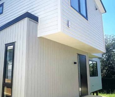 New Modern 3 Bedroom in a Prime Location - Photo 5