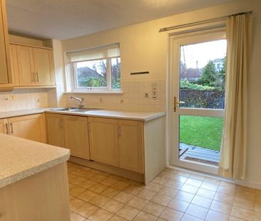 2 bedroom semi-detached house to rent - Photo 4