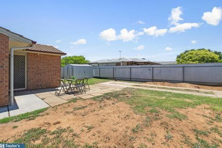 10 Tregenza Avenue, 5112, Elizabeth South Sa - Photo 4