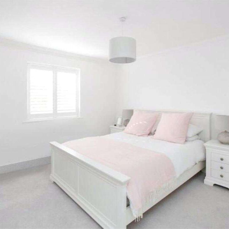 A beautifully presented home in the desirable Bexley Park - Photo 1