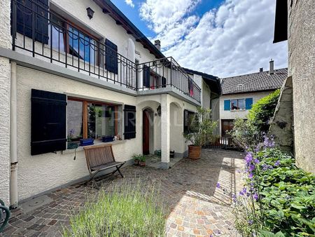 Charmante maison villageoise meublée au coeur de la campagne genevoise - Foto 2