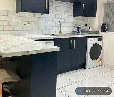 1 bedroom in a house share to rent - Photo 6