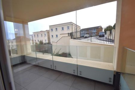 2 bedroom apartment to rent - Photo 3