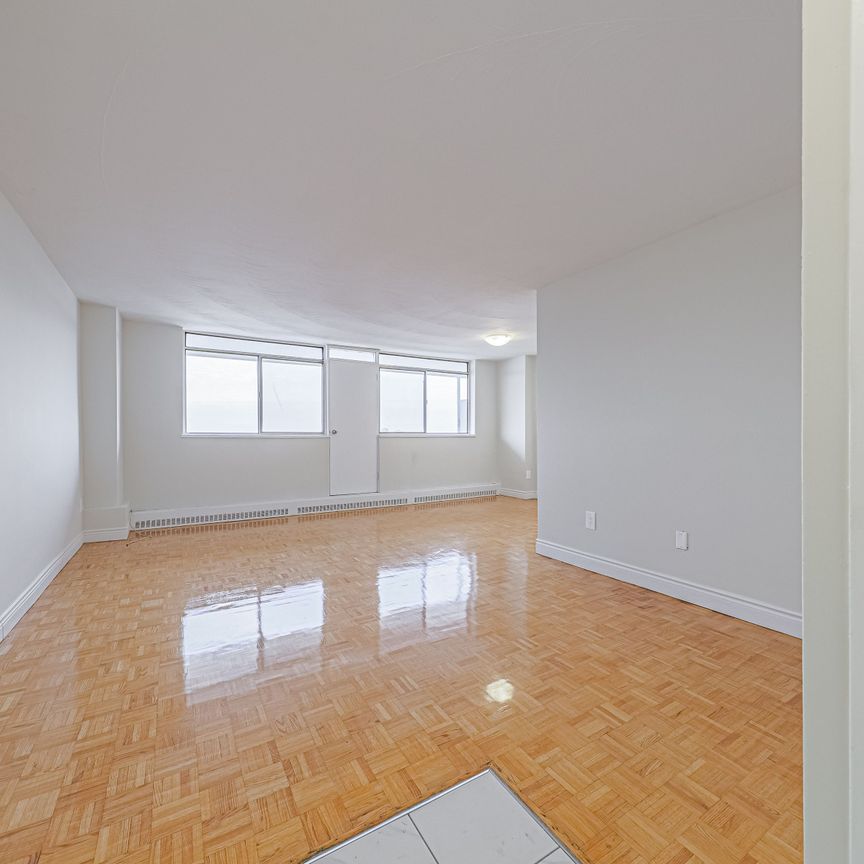 For Lease - 100 Rowena Drive Unit# 712, Toronto, Ontario - Photo 1