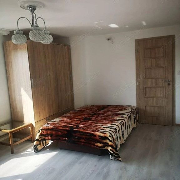 Garsoniera in zona Complexului-Studentesc - Fotografie 1