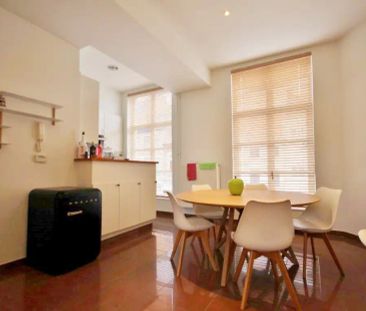 Gezellige triplex op toplocatie met 2 slaapkamers, terras en onderg... - Foto 6