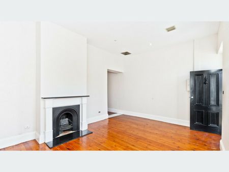 Large Character Home! - Photo 2