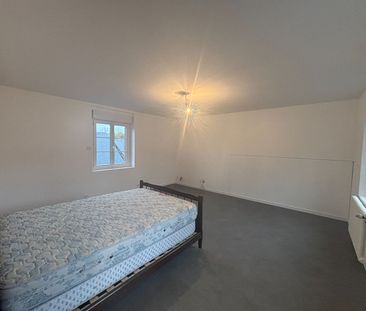 Location Maison 4 pièces 137m² - Photo 4