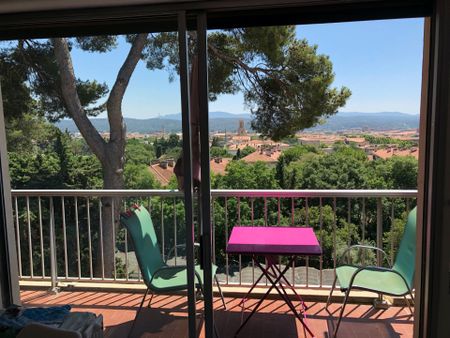 Location Appartement Aix-en-Provence 4 Pièces 103 m² - Photo 3