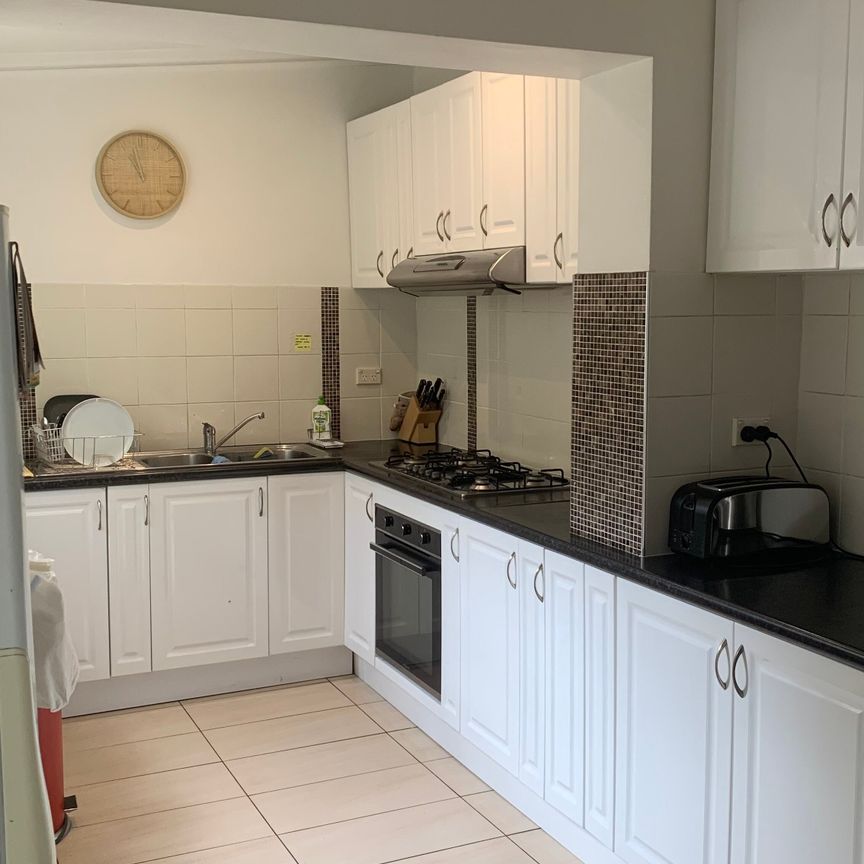 Paddington - Photo 1