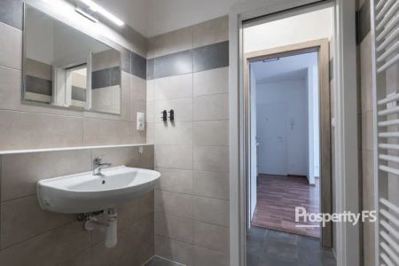 Pronájem bytu 2+kk 37 m - Fotografie 5
