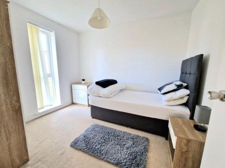 Vulcan Drive, Bracknell, RG12 - Photo 2