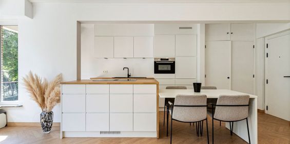 Appartement te huur in Brussel voor € 1.600 met 2 slaapkamers - Photo 3