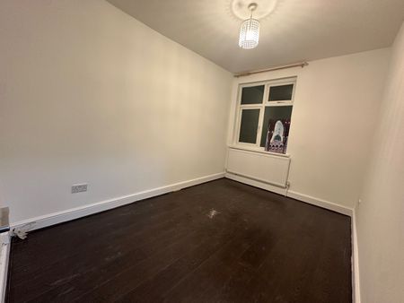 3 Bed Terraced House, Woodlands Road, E17 - Photo 4