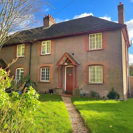 Bridens Camp, Great Gaddesden, HP2 - Photo 5