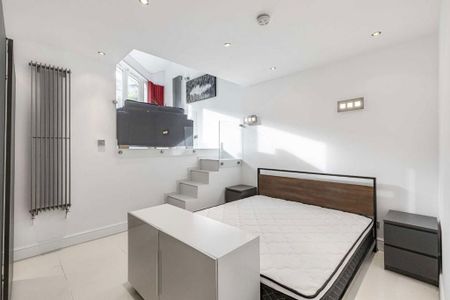 4 bedroom detached house to rent - Photo 4