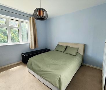 Room in a Shared Flat, Stunning Double Room In South Kensin, SW3 - Photo 3