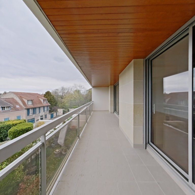 Location Appartement 5 pièces 101m² ST GERMAIN EN LAYE 78100 - Photo 1