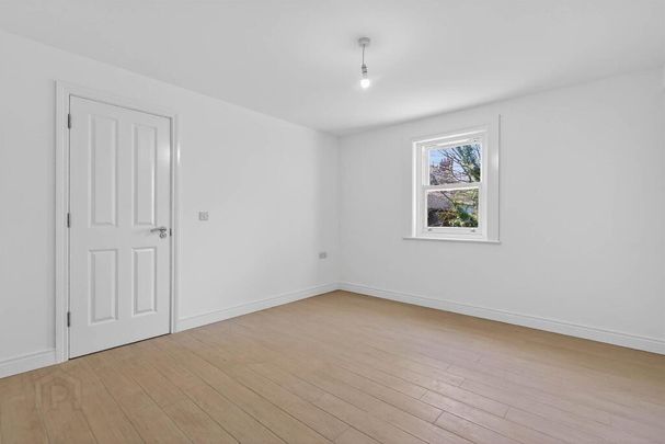 Apt 9, 51 53bridge Street, Lisburn, BT28 1XZ - Photo 1
