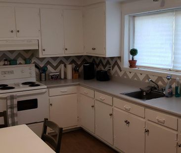 À louer logement rez-de-jardin 3 1/2 rue Latour, St-Hubert - Photo 1