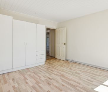 Dejlig og rummelig 4-værelses lejlighed - Photo 5