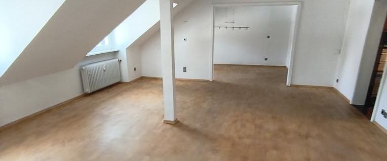 Großzügige 4 1/2 ZKB-Maisonette-Wohnung (ohne Balkon), Schwetzinger Strasse - Foto 1