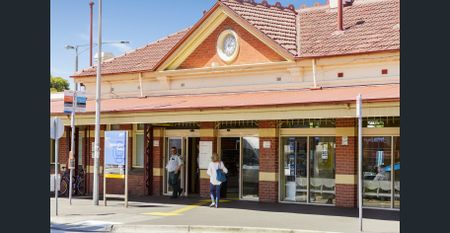 SPACIOUS, SUN-DRENCHED BEACHSIDE REAR UNIT - Photo 3