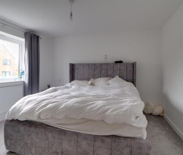 4 bedroom detached house to rent - Photo 1