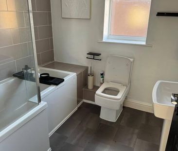 New Road, Coton in The Elms - Photo 6