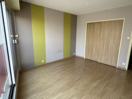 Location Appartement 3 pièces 86m² ANCENIS 44150 - Photo 2