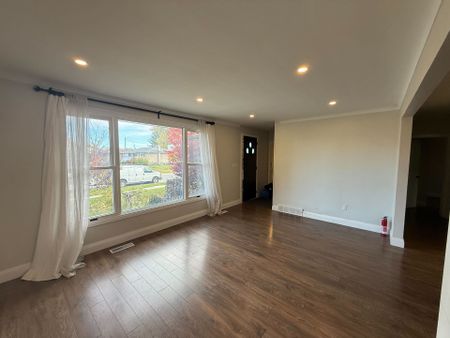 For Lease - 87 Eastdale Crescent Unit# Main Floor, Welland, Ontario - Photo 2
