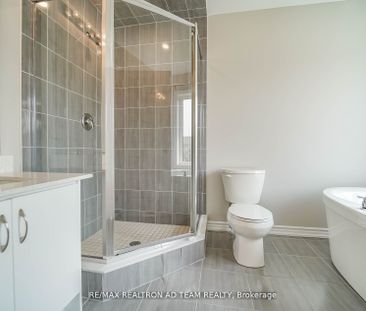 For Lease - 13 Hallmark Way, Whitby, Ontario - Photo 2