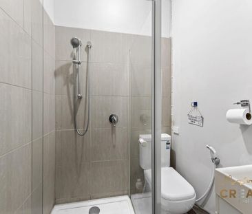 3 BEDROOM TOWMHOUSE CLOSE TO TRANSPORT AND SCHOOLS - Photo 6