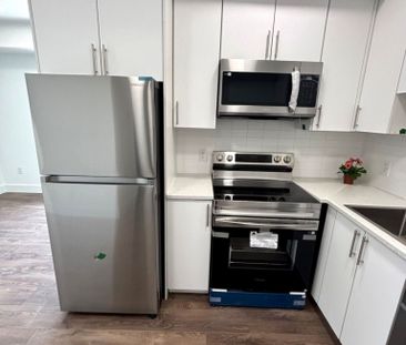For Lease - 6638 Mcleod Road Unit# 120, Niagara Falls, Ontario - Photo 3