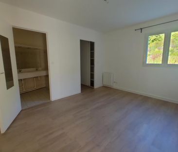 Location Appartement 3 pièces 85m² MONT ST AIGNAN 76130 - Photo 4