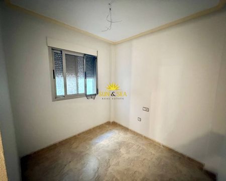 APARTMENT FOR RENT, 3 BEDROOMS AND 2 BATHROOMS IN TORREVIEJA - ALICANTE - Photo 4