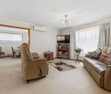 A Charming Unit in a Premium Riverside Pocket - Photo 1