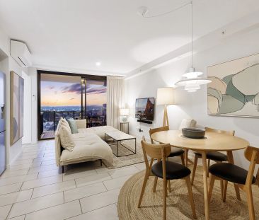 Modern furnished Mooloolaba Apartment with Panoramic Hinterland Views - Photo 1