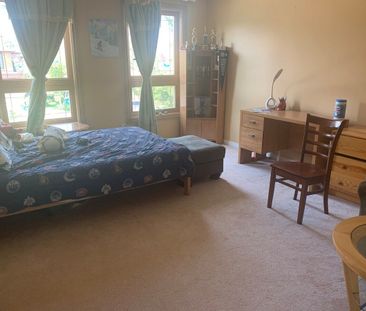 For Lease - 38 Marcelline Room 1 Crescent, Toronto, Ontario - Photo 2