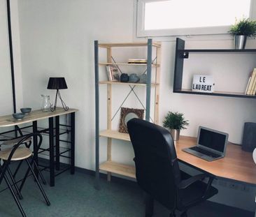 Studio à louer à SAINT ETIENNE - Photo 4